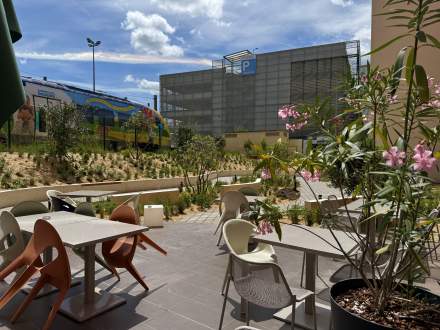Novotel Suites - Terrasse et Bar
